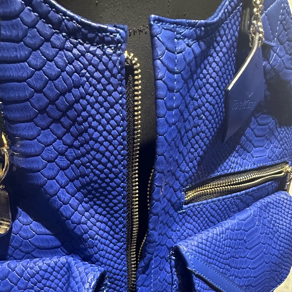 TACTICAL LEATHER VEST IN ROYAL BLUE - Picture 11 of 12